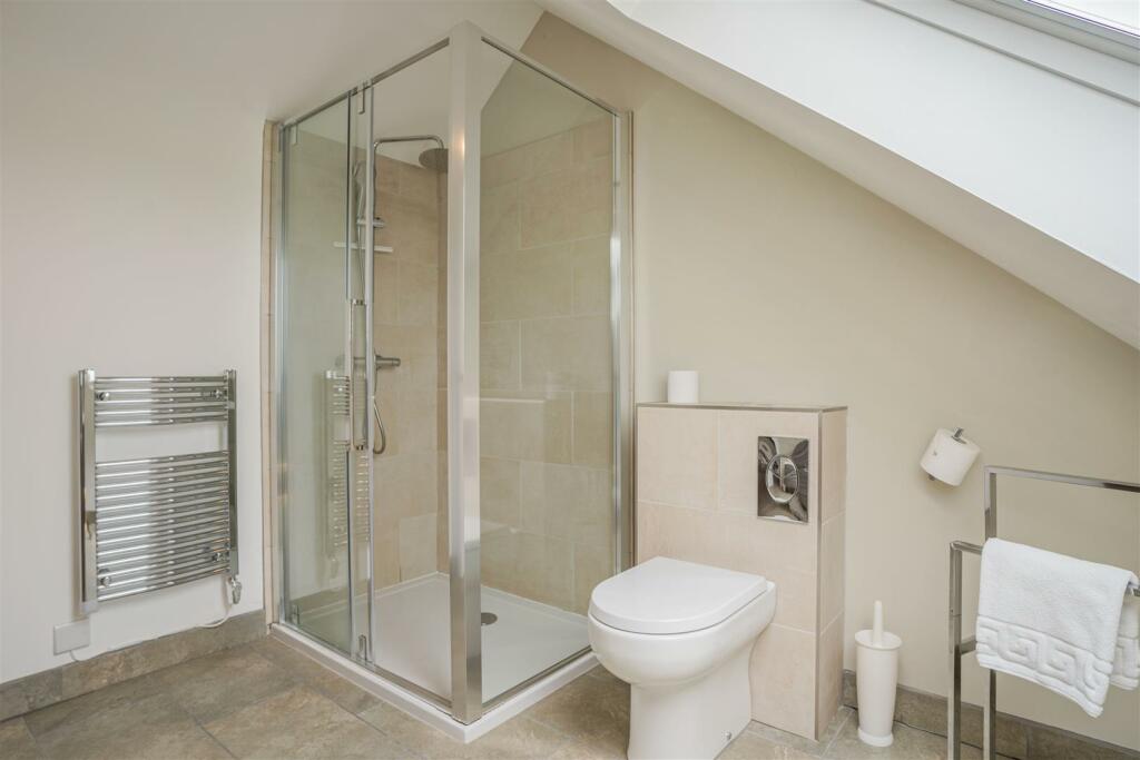 8508933-interior37.jpg