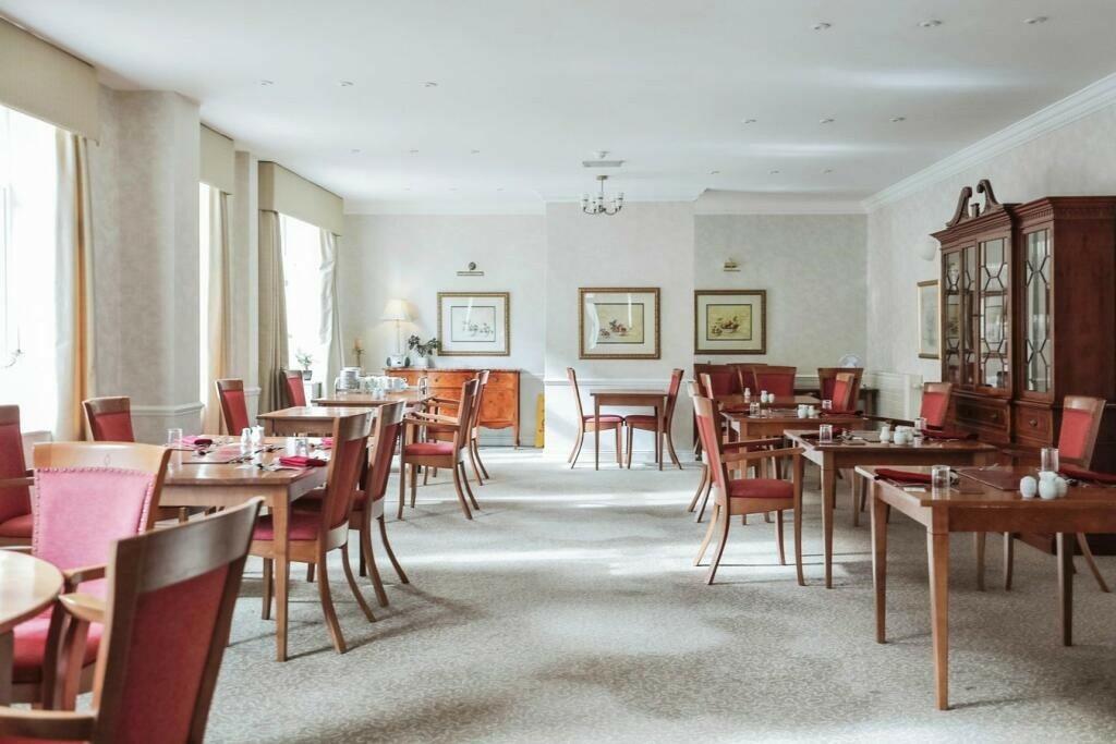 Flat 4 / Communal