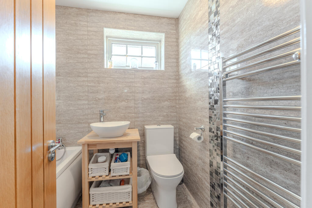 41 Holyrood Drive (11 of 36)