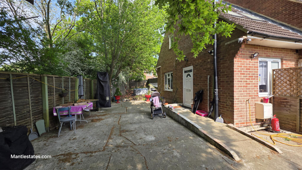 SNNEX SIDE GARDEN