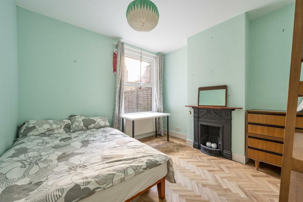 Brettenham E17