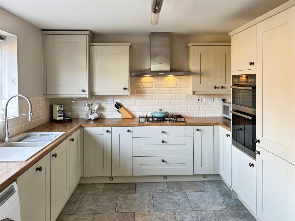 Kitchen Living Area