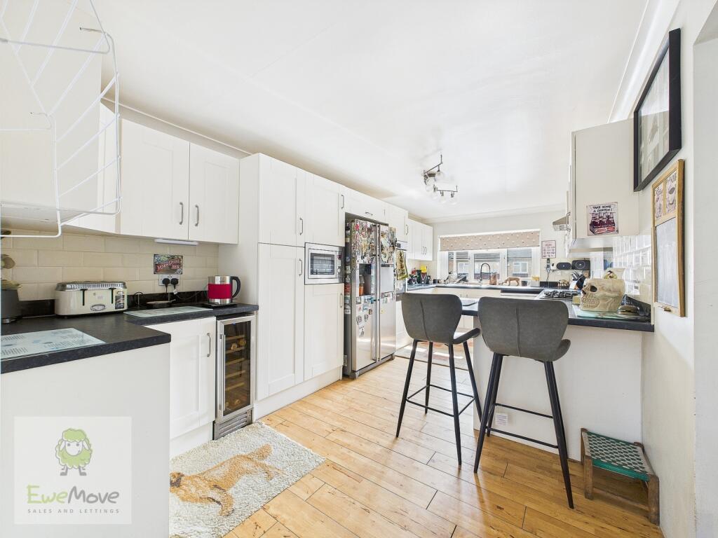 Kitchen And Breakfast Room