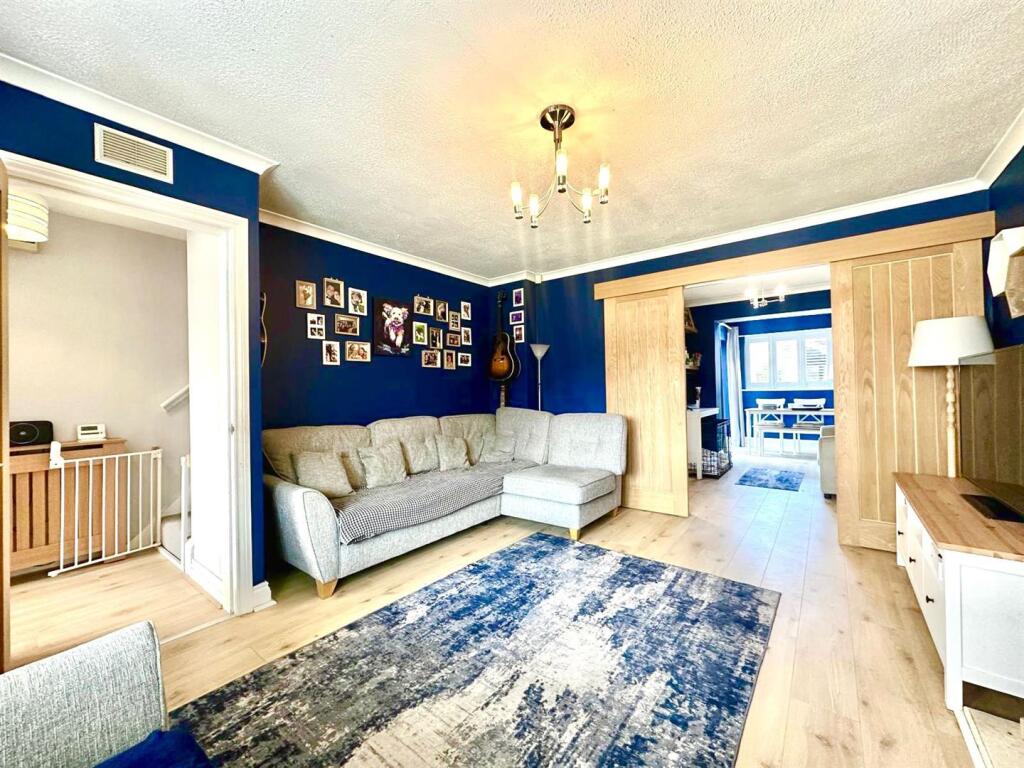 WhatsApp Image 2025-07-31 at 17.09.52_57dc5d29.jpg