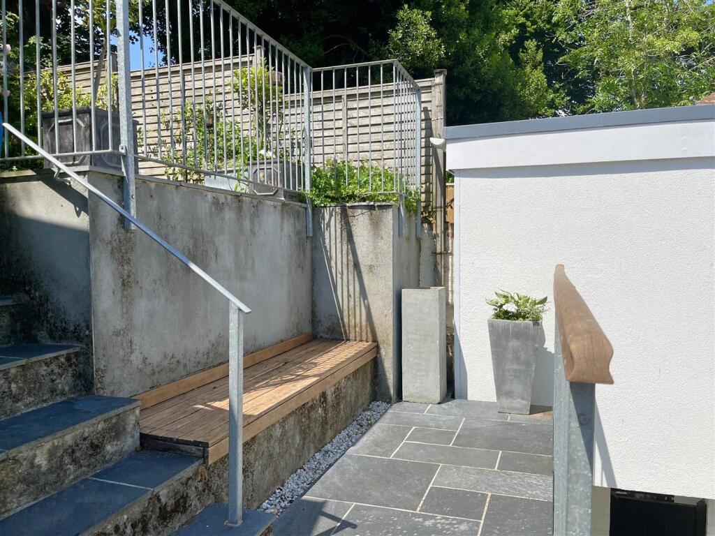 courtyard.jpg