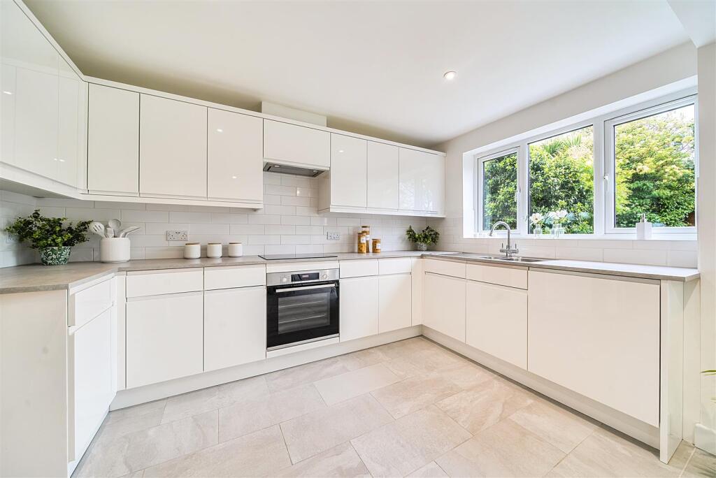 13 Keats, Galley Common