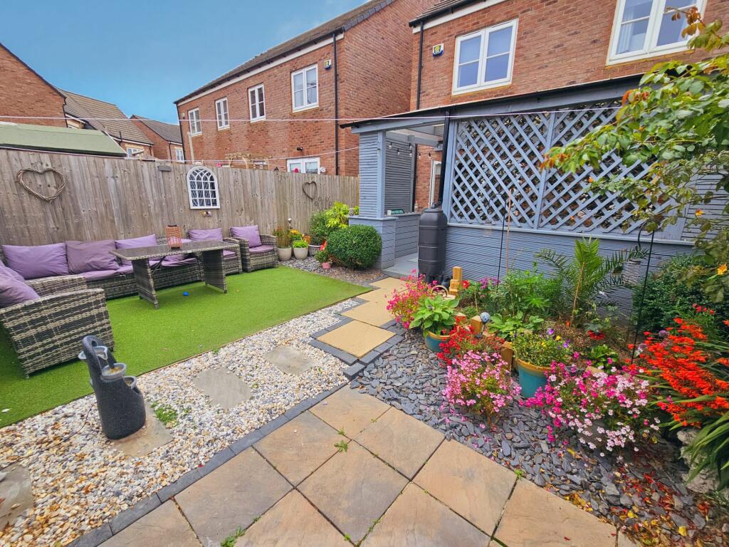 317e38a8-e628-4438-b4c2-f53dbf19532c