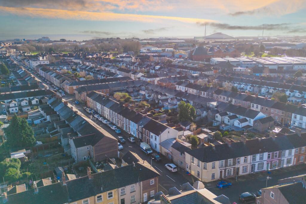 Call 02920 454555 to secure your viewing_18