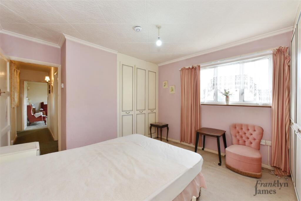 Bygrove Street (2).JPG