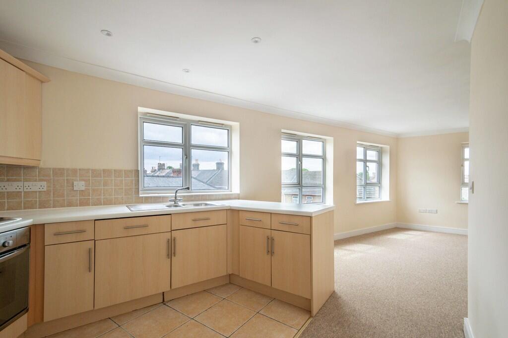 11 Ashbourne Cour...