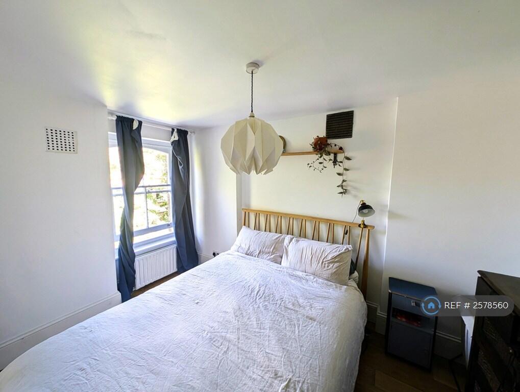 Bedroom 1 (Second Floor)