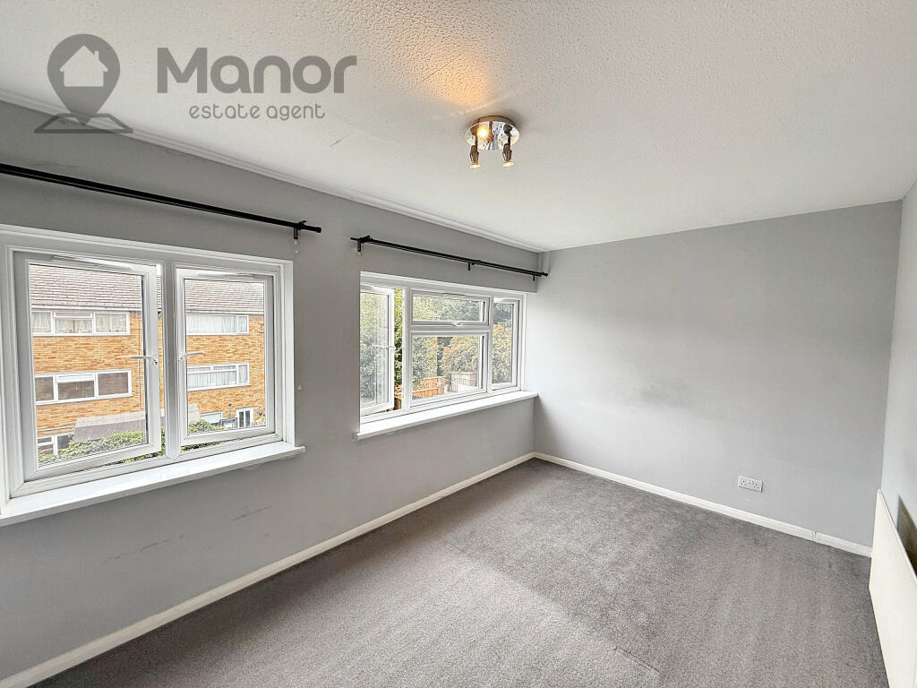 WhatsApp Image 2025-08-26 at 15.57.21