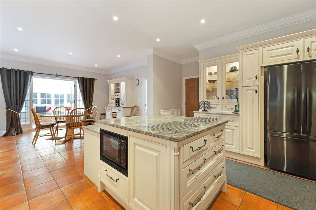 Kitchen/Breakfast