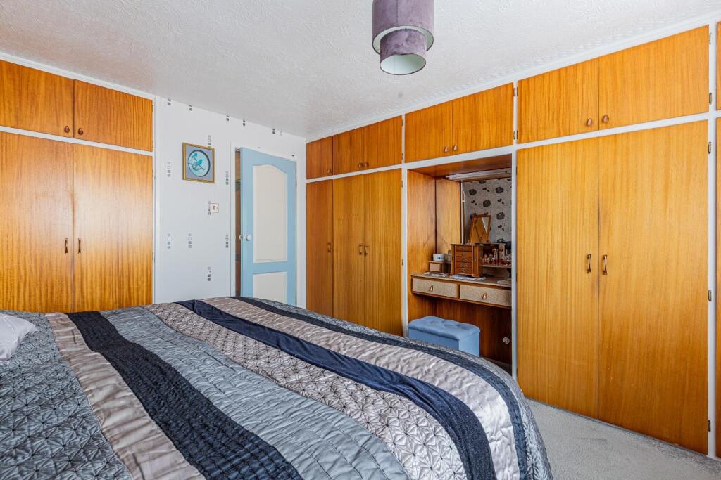 Wimbourne Crescent 14-18.jpg