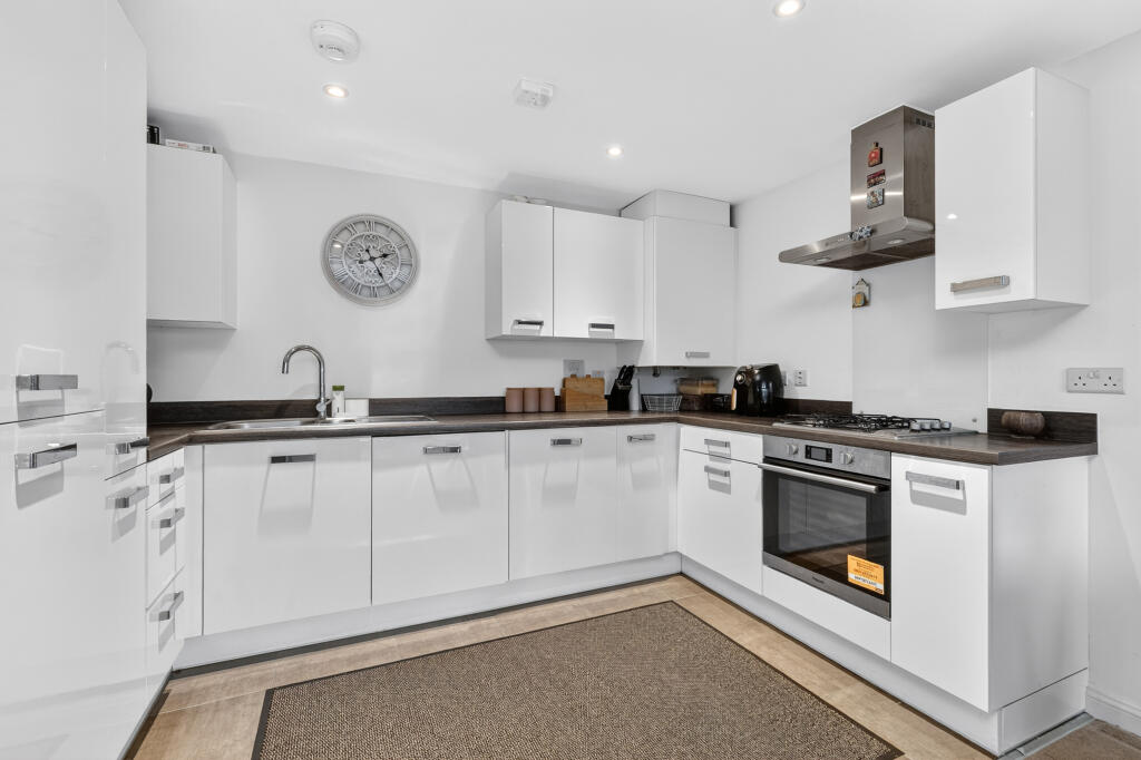 12pottercrescentlarge11