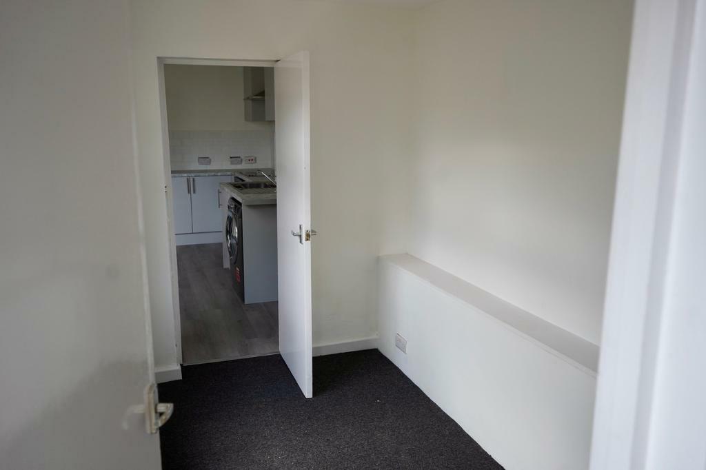 Bedroom 2 / Office - pic 2