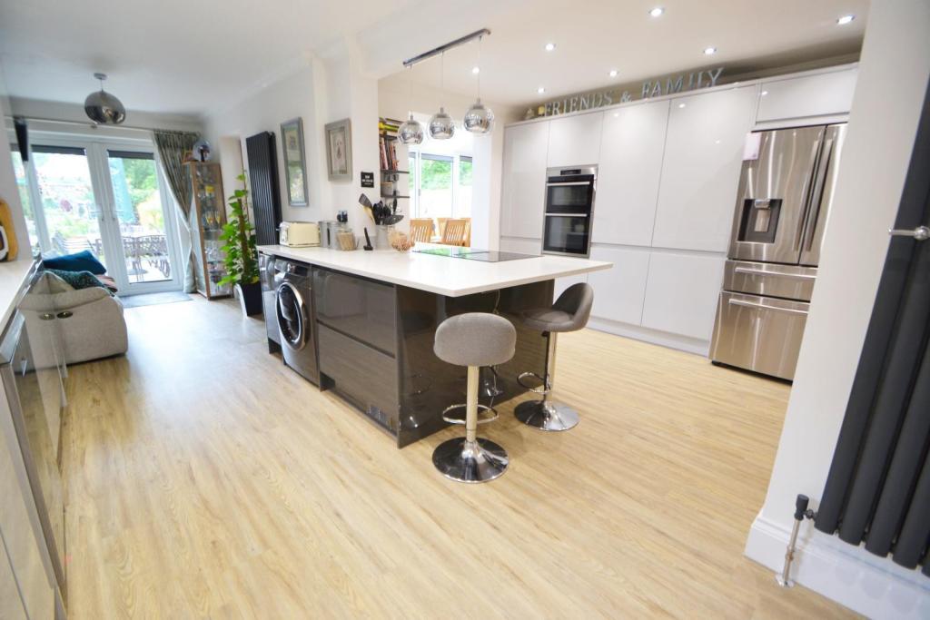 Kitchen/Breakfast Ro