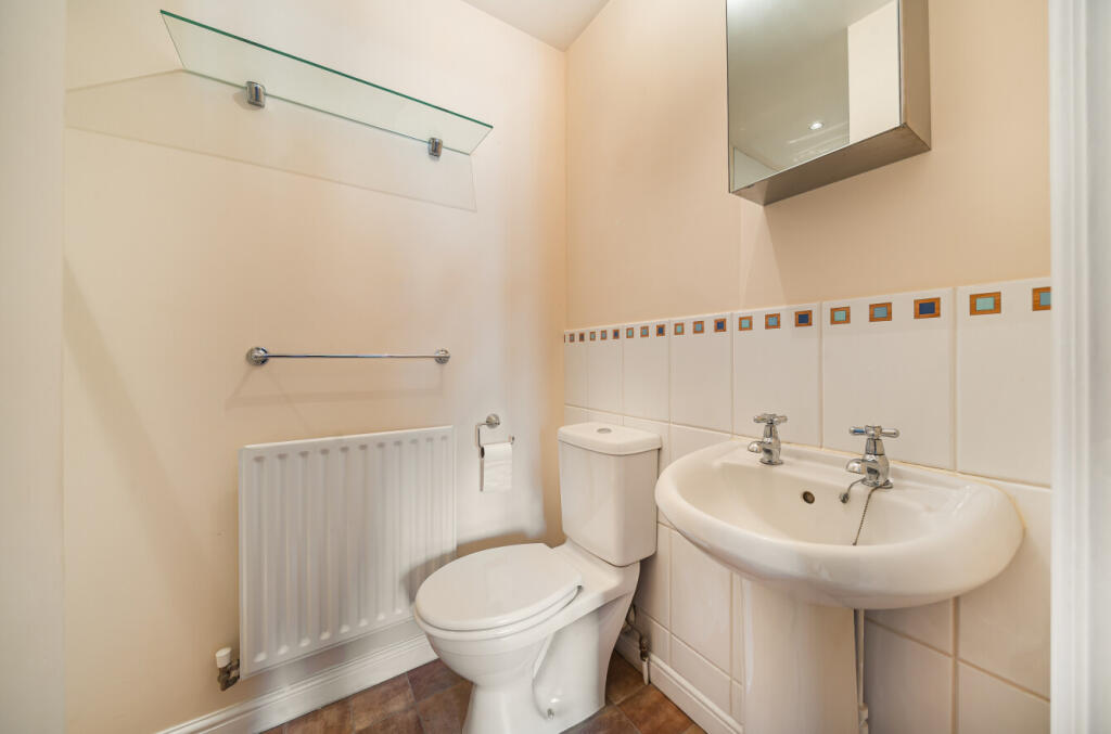 1347494368b59546b9370