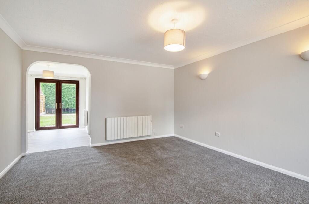 1325609-8-68751cc49018a