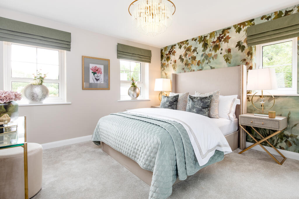 En suite main bedroom in the Radleigh 4 bedroom home