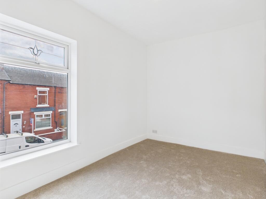 CAM04634G0-PR0047-STILL015