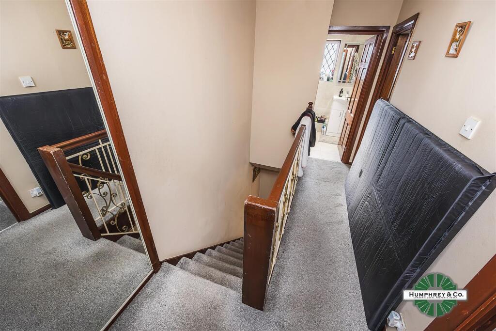 24   Manning Road -007.jpg