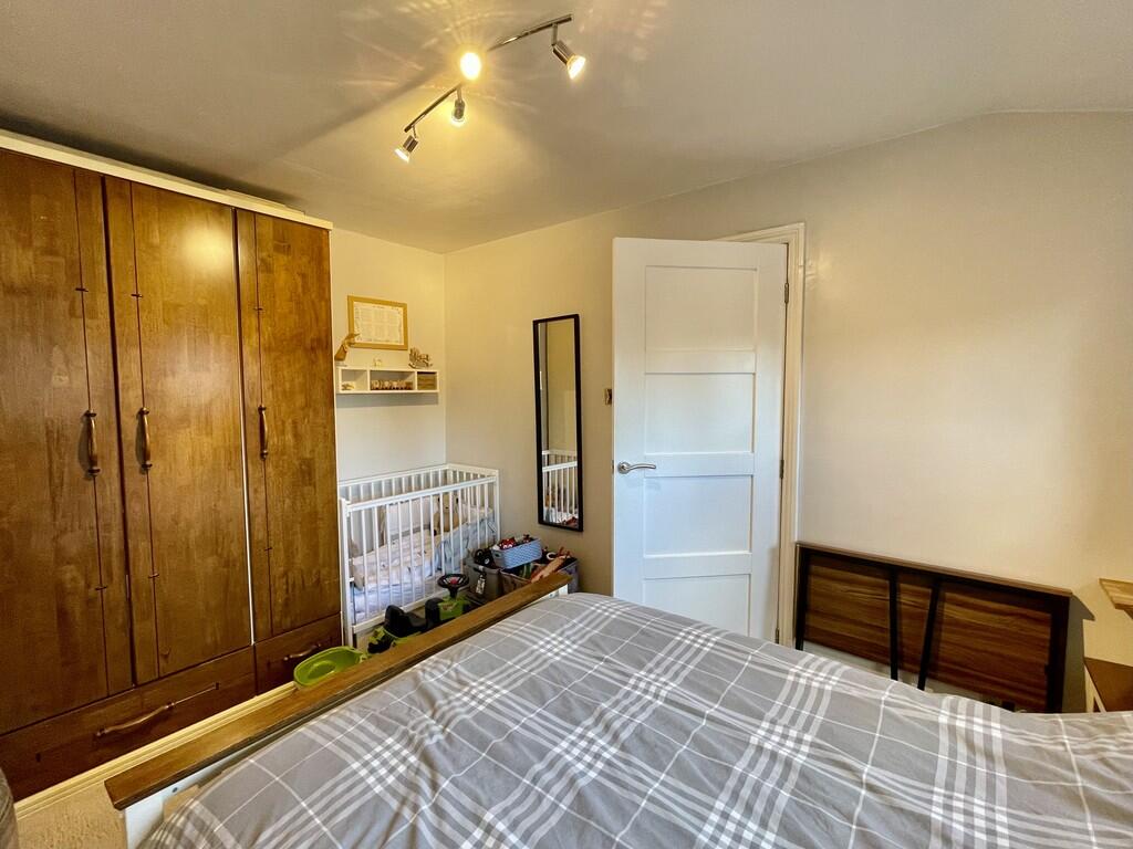 Bedroom (2)