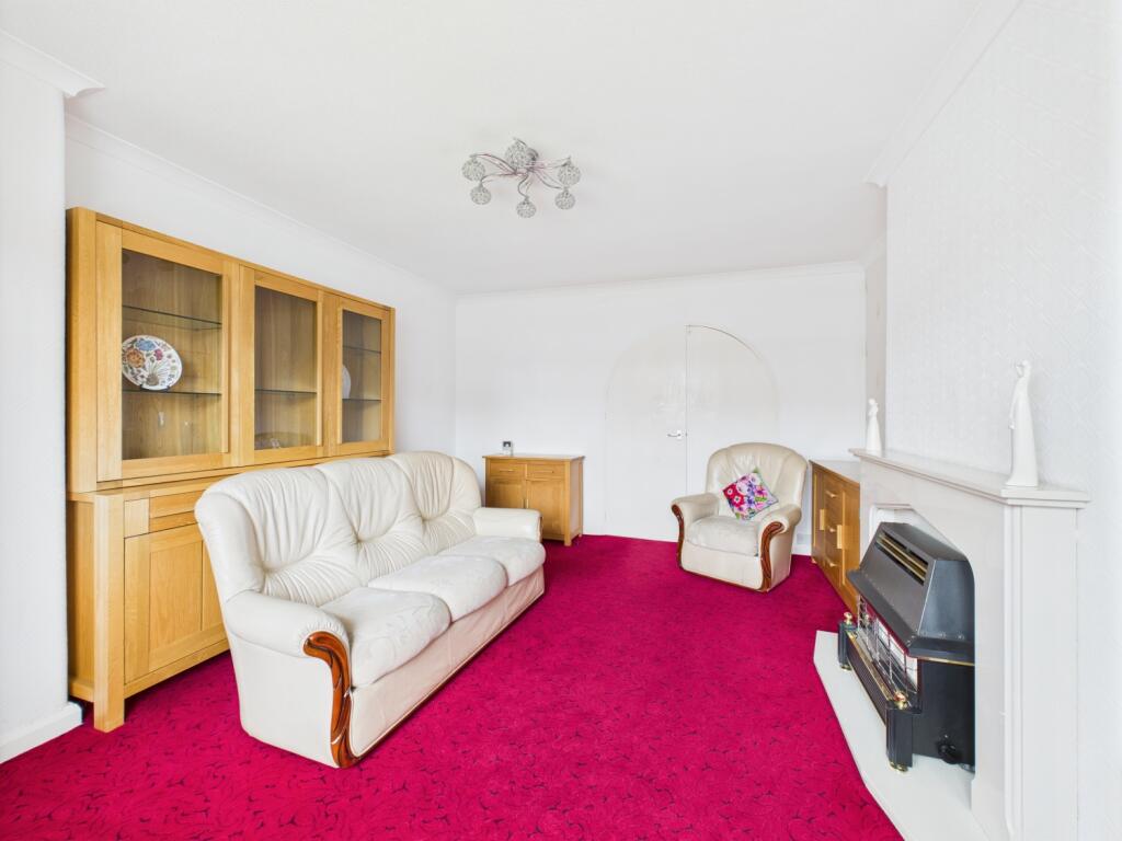 CAM03729G0-PR0065-STILL004