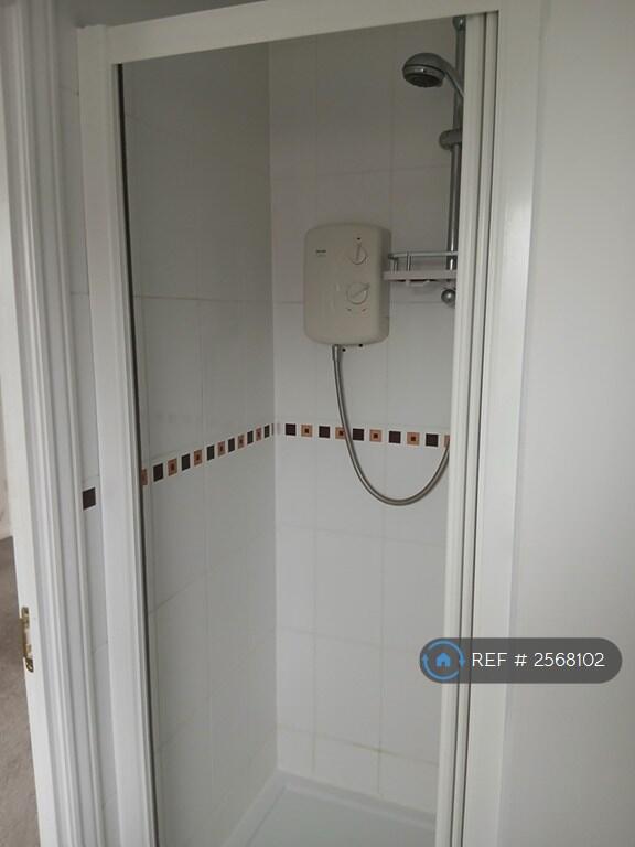 En-Suite Shower