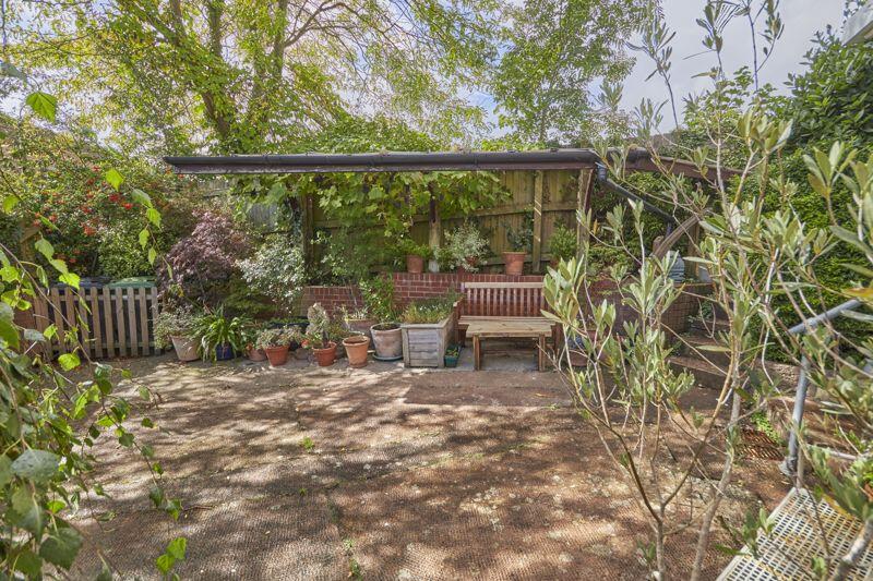 Driveway/Front Garden