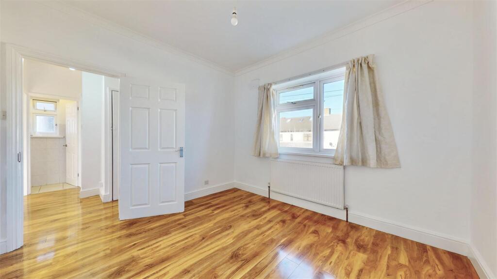 43-Mayesbrook-Road-03192025_171638.jpg