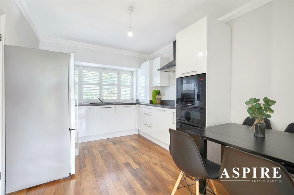 IMG_1368_3 copydp.jpg