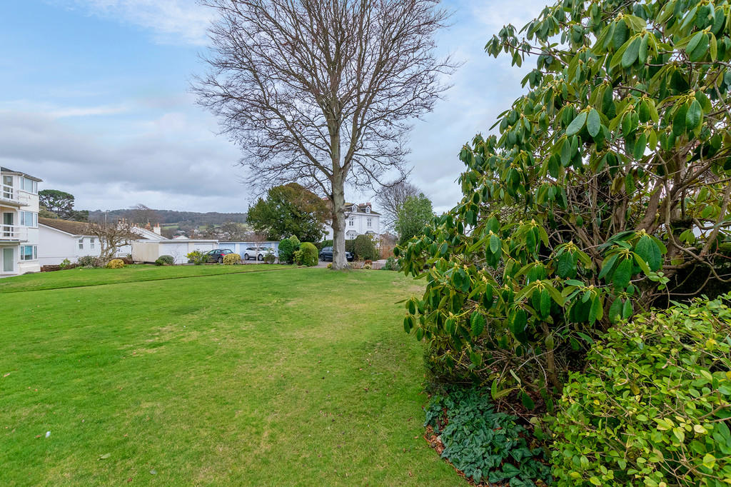 Communal Grounds