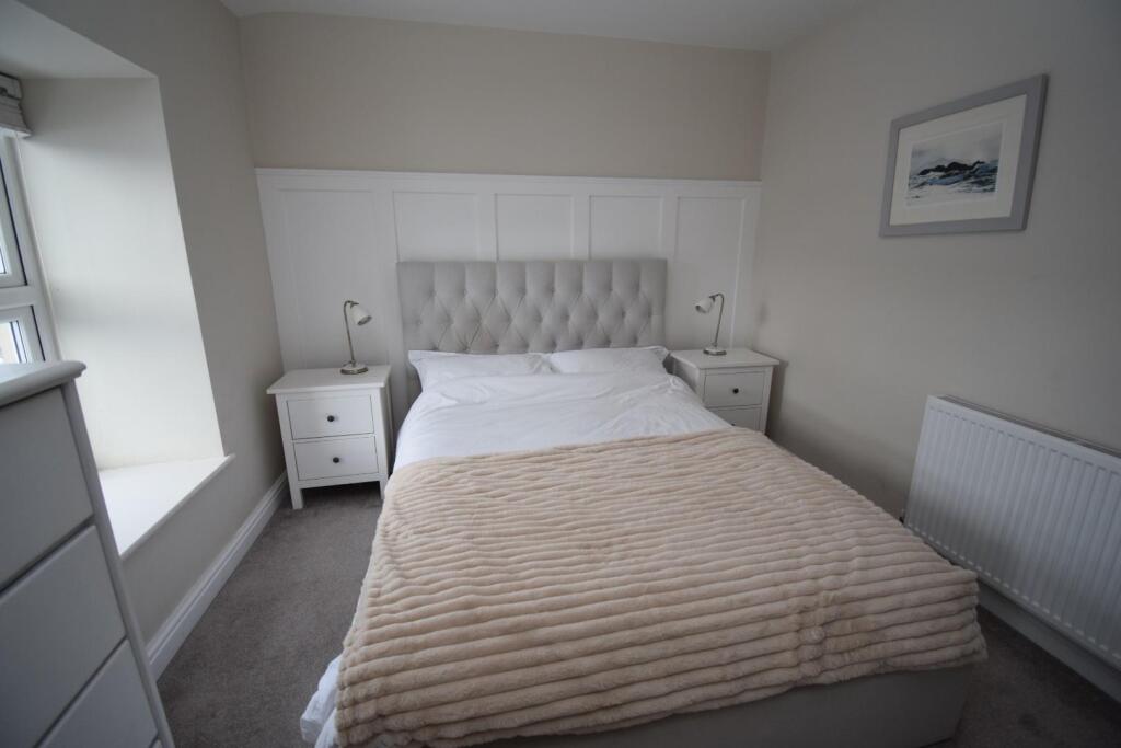 Bed 1.JPG