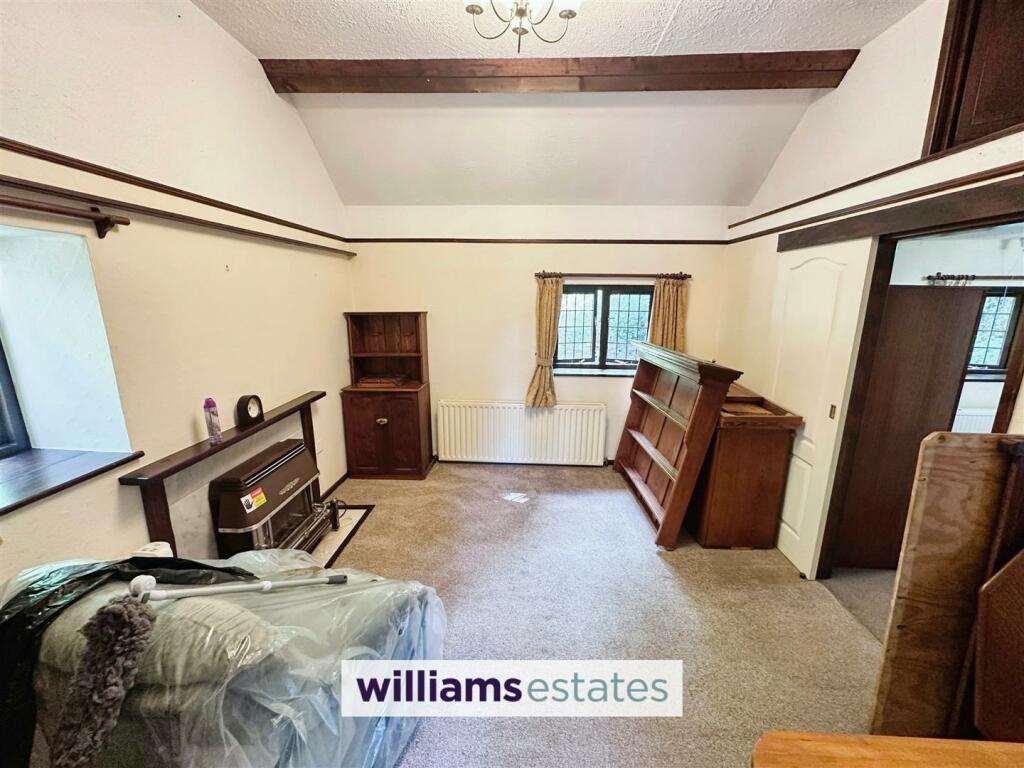Open Plan Living/Dining/Kitchen
