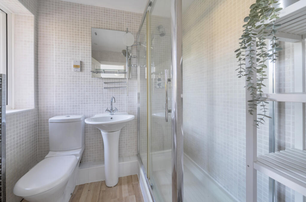 1349795-2-68c3e43...