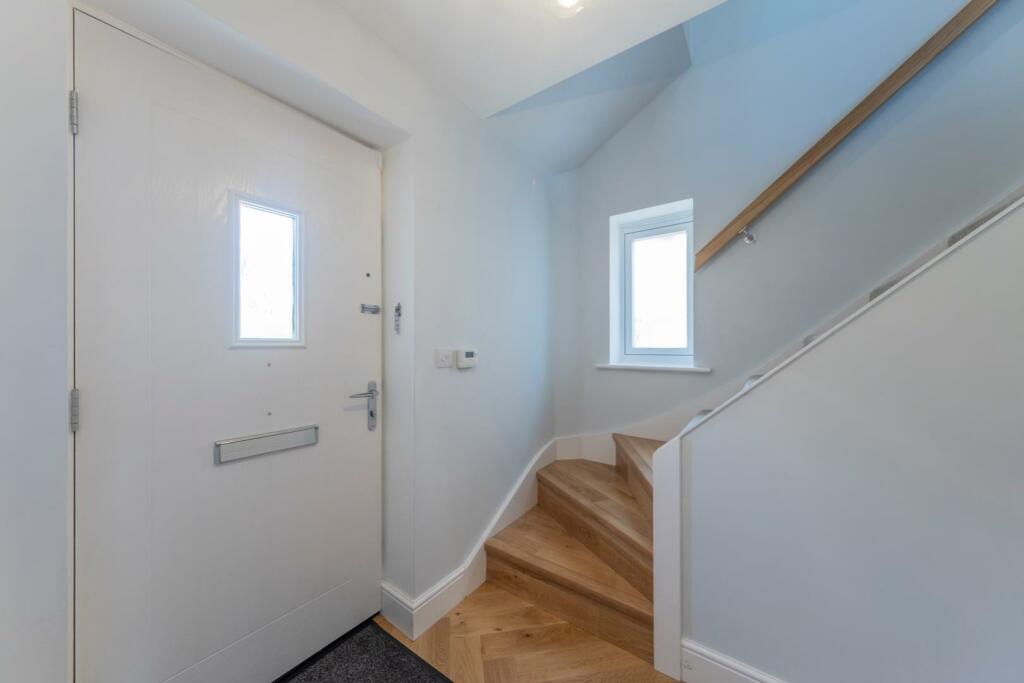 3 Grange Close-011.JPG