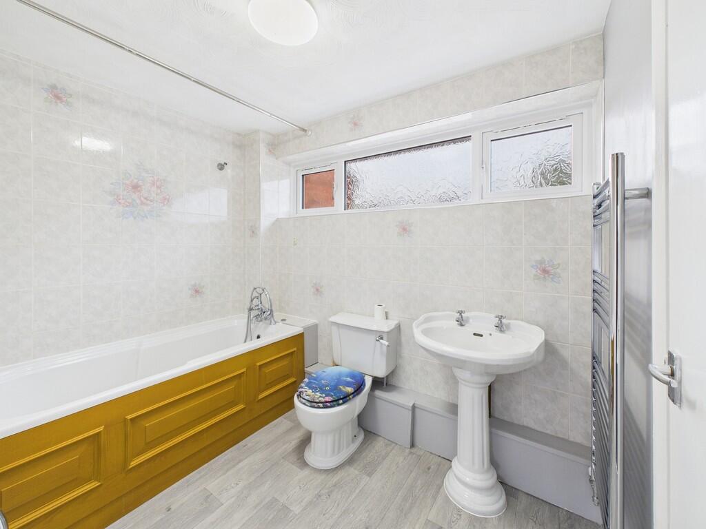 CAM02854G0-PR0434...