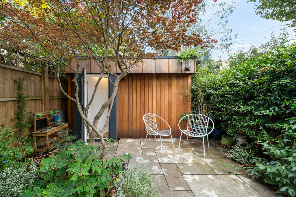 Sotheby Road-No W...