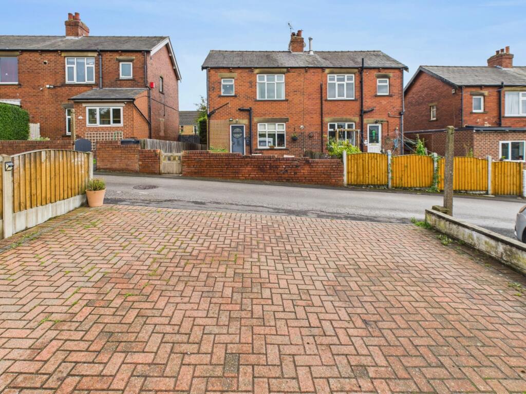 CAM04233G0-PR0029-STILL050