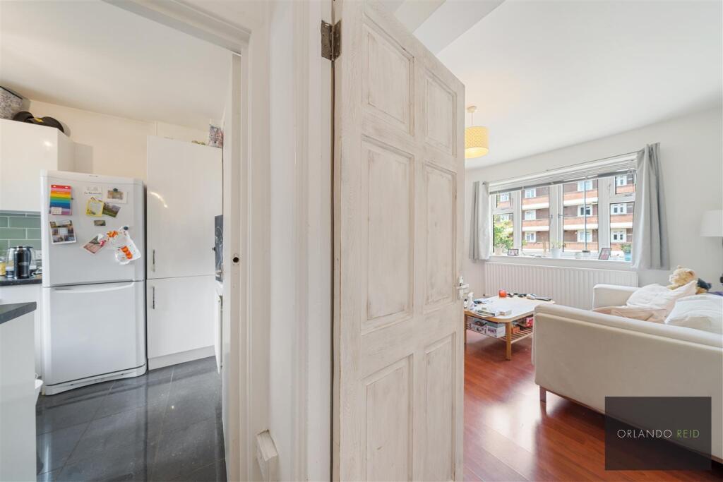 33 Morant House SW9 9AA-12.jpg