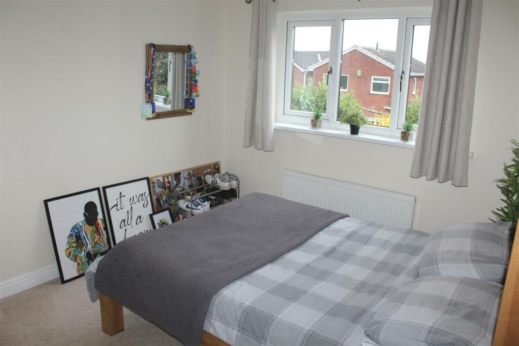 BEDROOM 3 (BACK)