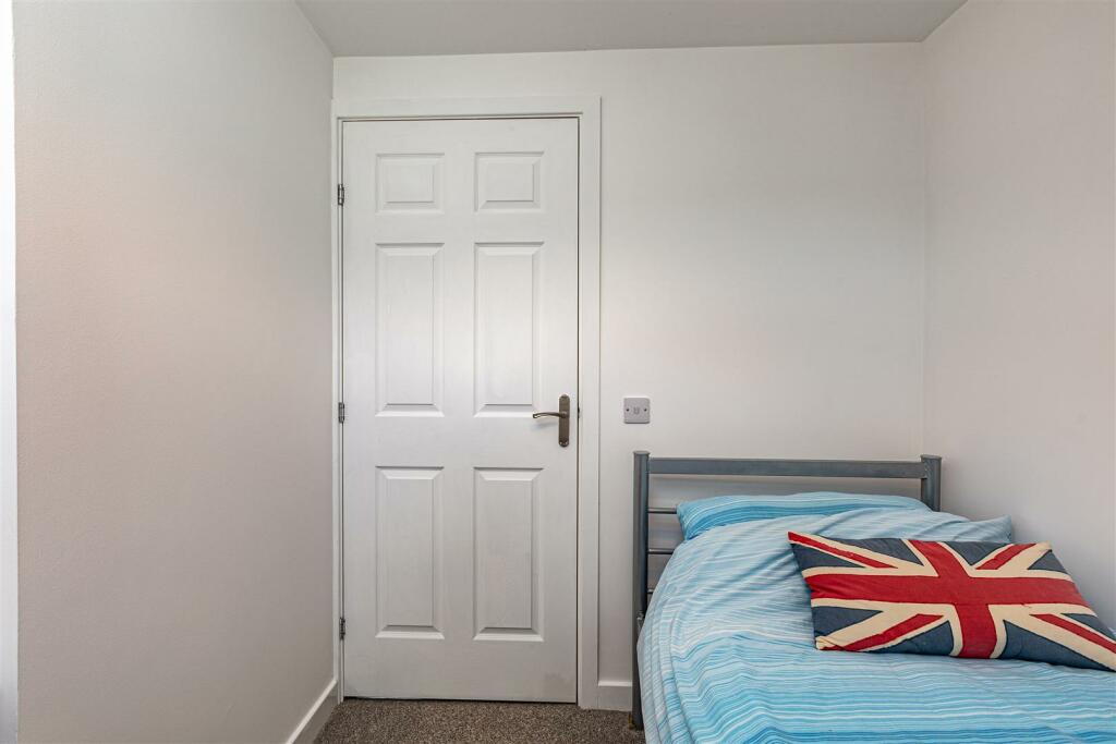 31 Knoll Park Galashiels 28.JPG