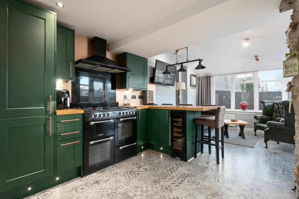 Kitchen/Family Room