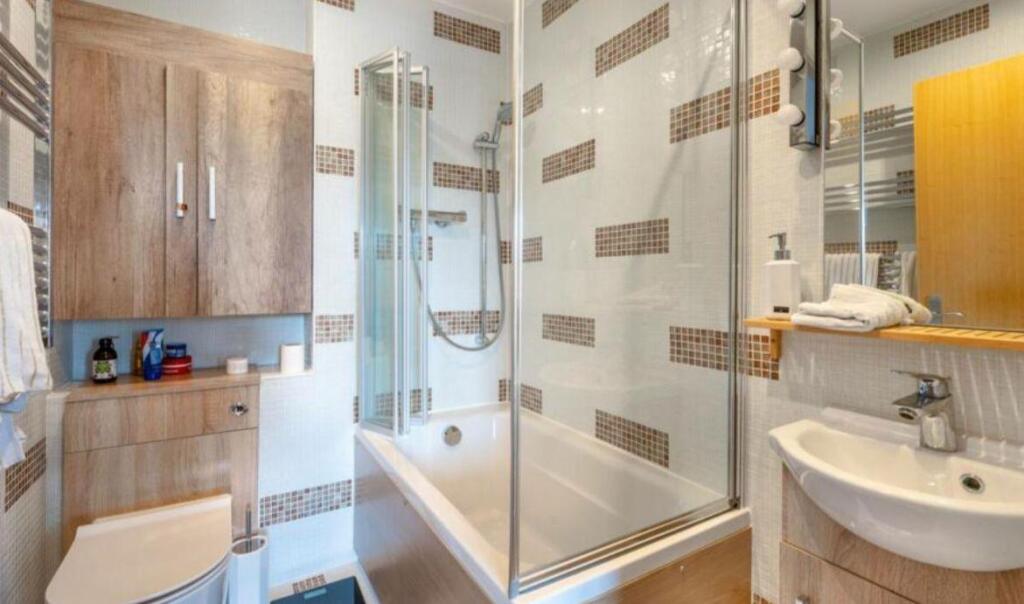 WhatsApp Image 2025-06-02 at 10.14.24 (3).jpeg