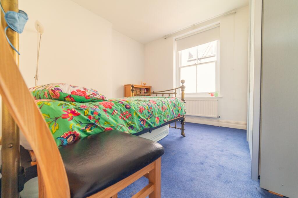 Award-winning Media team on EVERY Listing__29