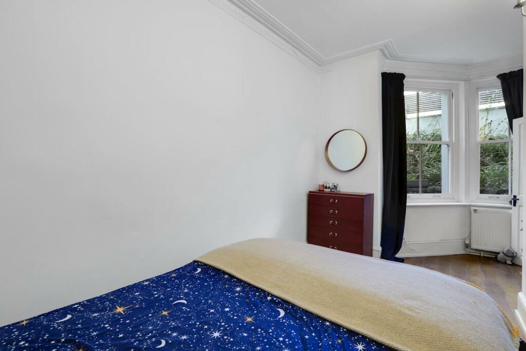 08-aaf1JHPropWorld - 49a Westwood Hill - 22-medium