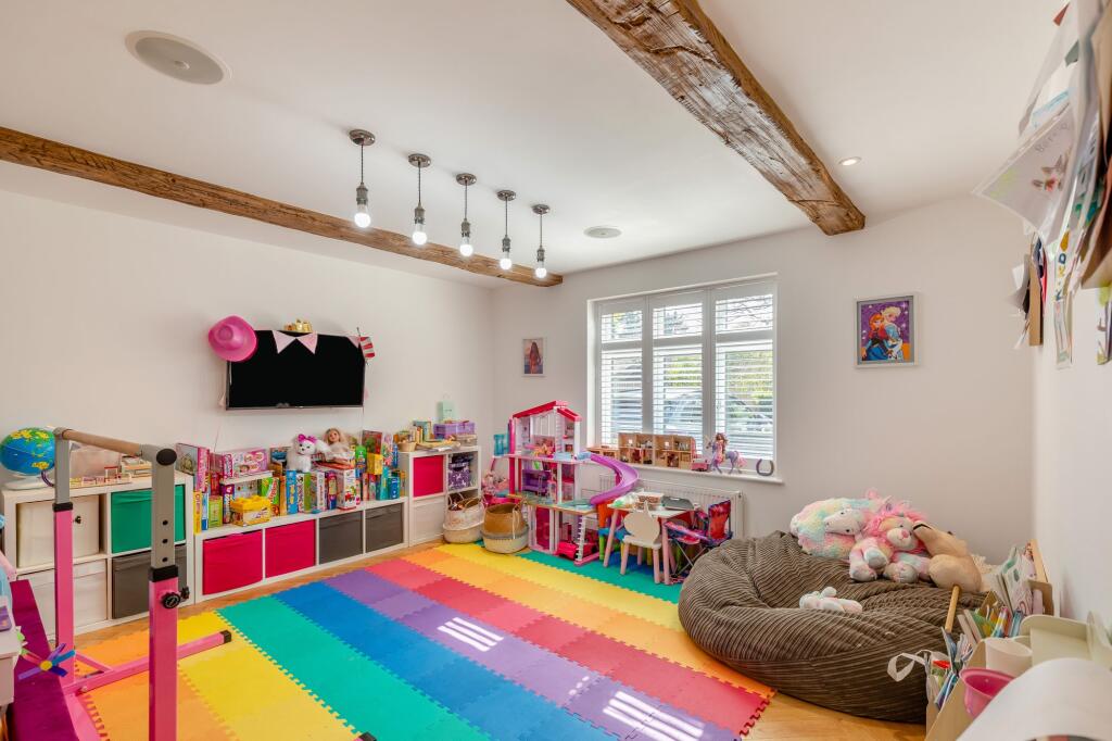Lounge/Playroom