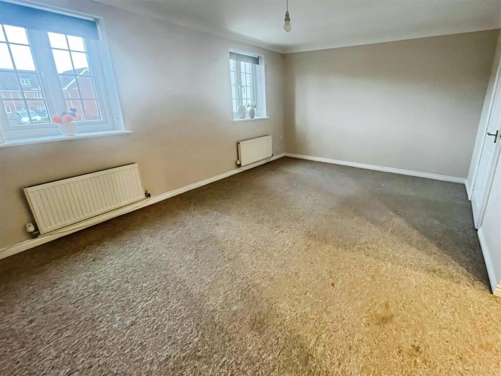 Fox Court, Aldershot