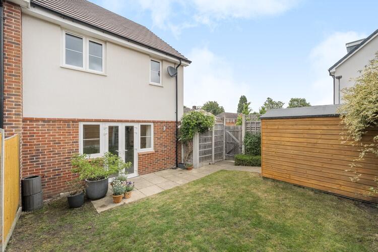 1301407 15 6836fe921de77